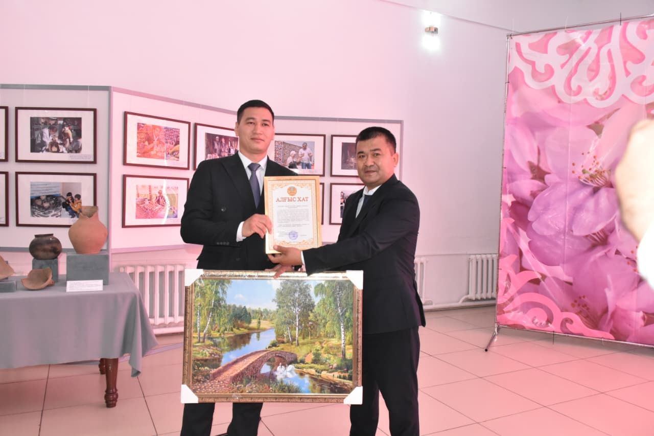 «Қазақ даласындағы қыш-құмыра жасау кәсібі» атты жылжымалы көрмесі мен шеберлік сағаты